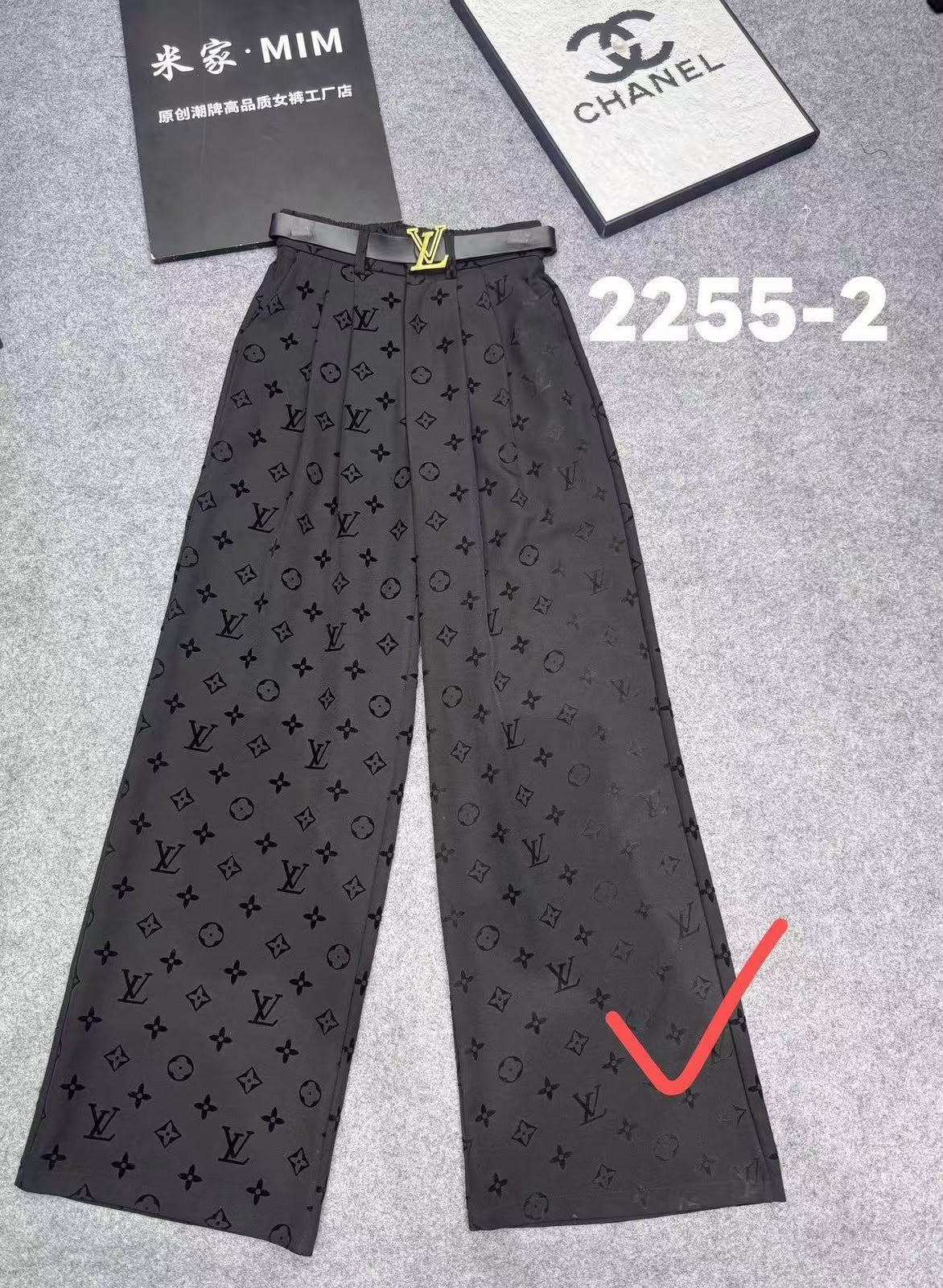 بنطلون LV